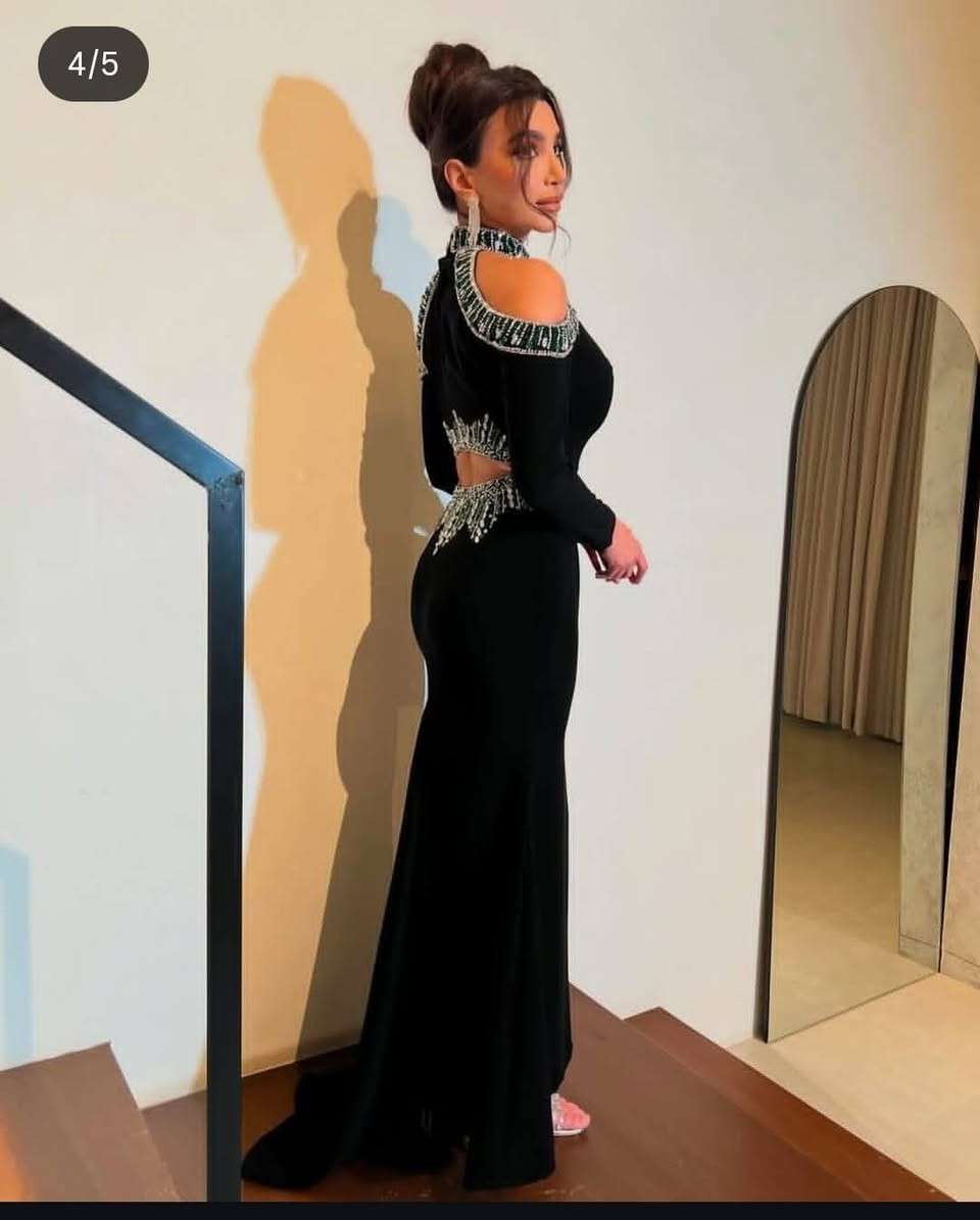 فستان للبيع الفستان ماملبوس اهوايه مرتين فقط
ونضيف وجديد والخامه اتخبل وكلش حلو بلبس ايلبس قياس ٤٢


**إذا كنت صاحب هذا الإعلان وتريد حذفه لأي سبب، رجاءا أرسل رسالة إلى الدعم الفني**