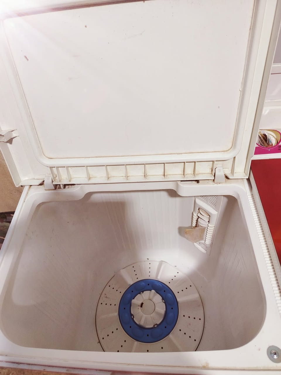 غسالة للبيع الغسل عاطل فقط التنشيف يشتغل للبيع سعر مناسب نضيفه
الوزن 26 كغم
موديل 24000


**إذا كنت صاحب هذا الإعلان وتريد حذفه لأي سبب، رجاءا أرسل رسالة إلى الدعم الفني**