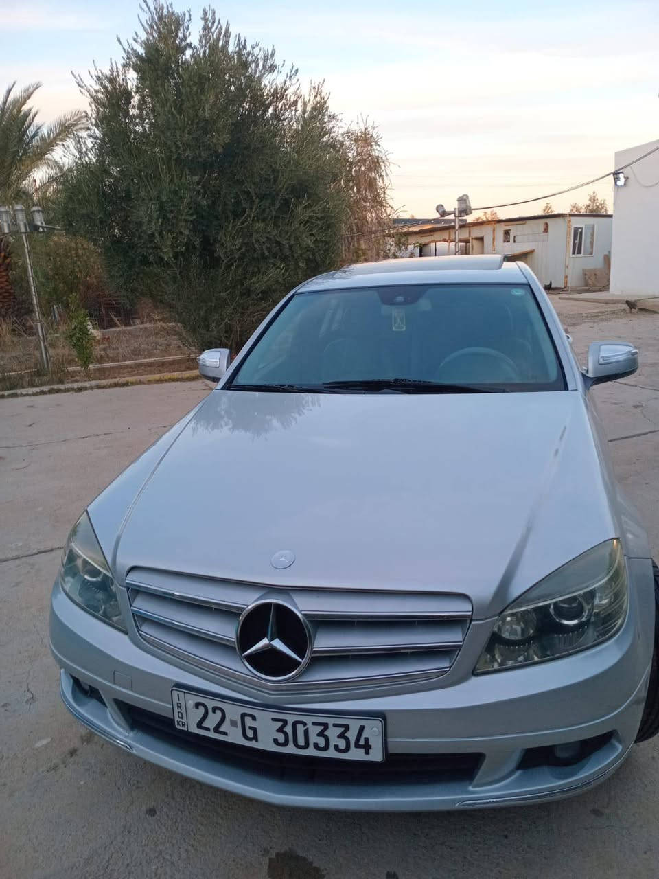 مارسيدس  2008 c300 مكينه كير مكفولة 
 مكفولة من الضربة داخلة كلين بدون حادث فقط حزام صبغ جمالية اثر جراد بدون التكم ولا القمارة 6 سلندر كهربائيات تبريد كلها شغالة رقم الدولي بانوراما سلايت تحكم كشنات تحكم اعدادت استيرن تخم تاير جديد كير اوتو وعادي فئة c و s سبورت رياضي


**إذا كنت صاحب هذا الإعلان وتريد حذفه لأي سبب، رجاءا أرسل رسالة إلى الدعم الفني**
