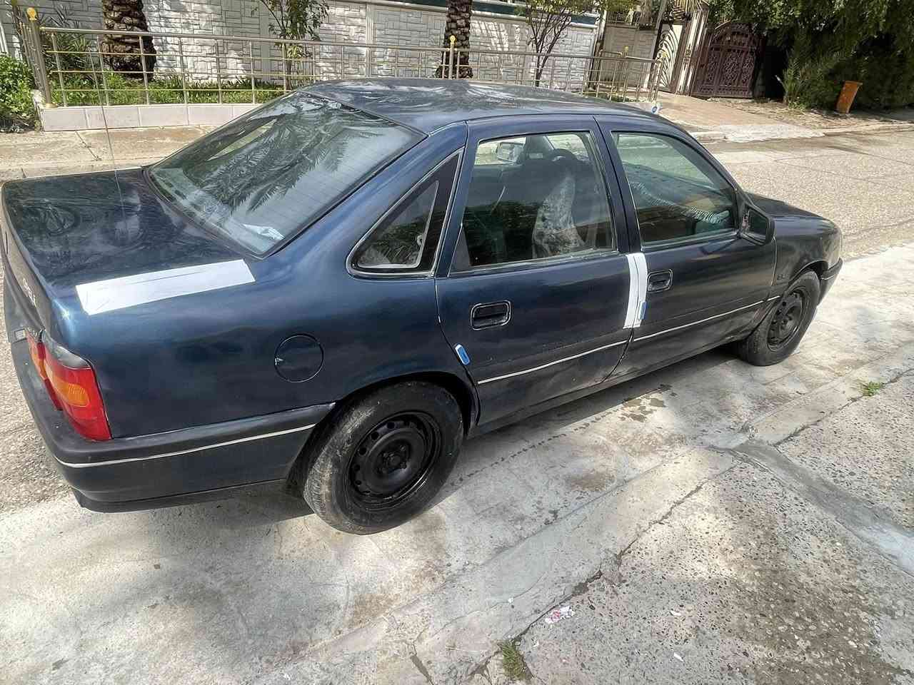 السلام عليكم
للبيع فقط بدون مراوس بدون اقساط والماتعجبه  يصلى ع نبي 

اوبل فكترا موديل 92 
حجم المحرك 18
سنويه مشروع وطني ل28
كود بانزين موجود
سياره بدون حادث مصبوغه عام 
كير محرك صدر كهربائيات مظبوط
سعرها 37
بيها مجال قليل  

للاتصال***********
