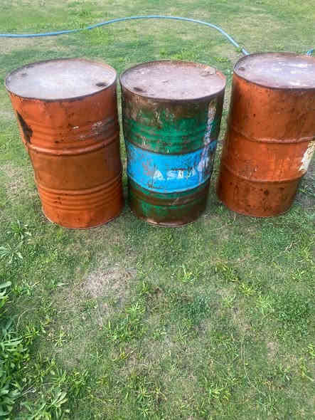 براميل مال نفط 3 للبيع نضاف شغالات 
كلهن ب 30 وبيهن مجال بسيط 
مكان نجف حي الوفاء 
***********
