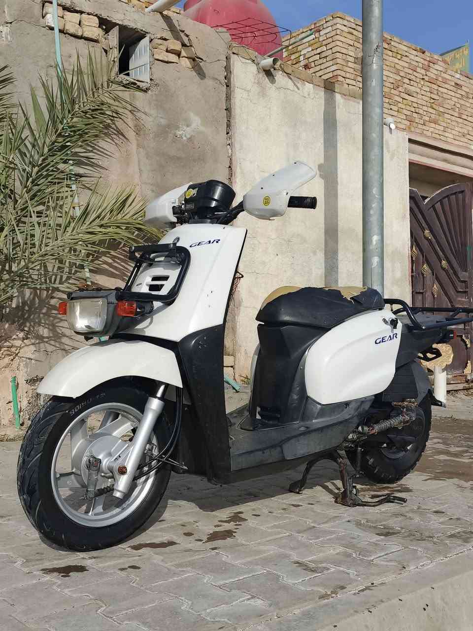 السلام عليكم
دراجه بيكم يامها 

نوزل راديتر وماء 

دراجه نضيفه رمبه نضافه 100/90

دراجه مفتوحه مره وحده بس 

مديل 2023 الشكل الجديد بانزين مو خبط مكاني كوت 

الرقم *********** السعر 450 وبيها مجال
