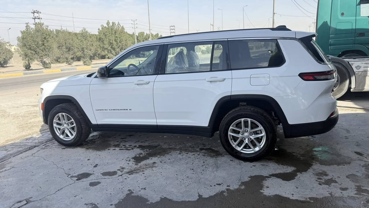 جيب كراند شيروكي لاريدو2023
السلام عليكم
جيب حادثها فقط حالوب خفيف بالقمارة والبنيد مبدل اثر الحالوب
رقم بصرة
محرك 6 سلندر 3600
7 راكب كشنات فصل VIB
تحديد مسار 
رادار امامي جانبي بالمراية
كامرة خلفية
اوتو ستوب
كشن السايق كهرباء 
شفتات استيرن
كير محرك حدادة طخم تاير مشلن كله بالشرط ومكفول 
باقي السيارة داير مداير كفالة عامة 
***********
وحياكم الله
