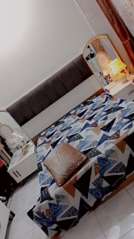 غرفه تركيه نضيفه فقط عوزهه تخت جربايه وياهه مندر نفرين سعرهه ب٣٥٠ وبيهه مجال قليل العنوان كوت الطشاش


**إذا كنت صاحب هذا الإعلان وتريد حذفه لأي سبب، رجاءا أرسل رسالة إلى الدعم الفني**