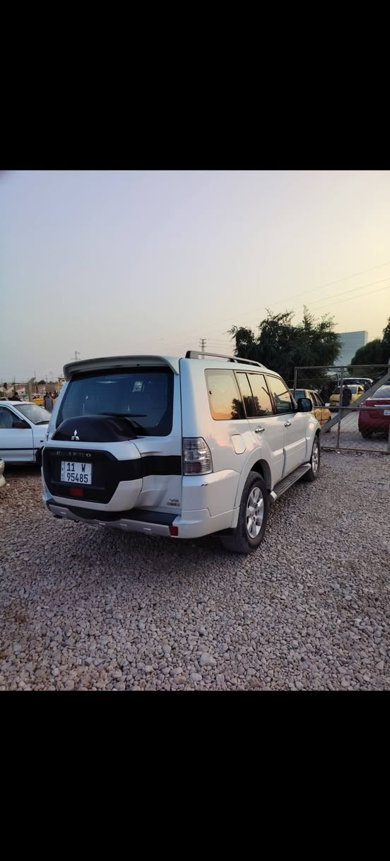 باجيرو للبيع
باجيرو حبتور موديل 2016 رقم بغداد انكليزي باسمي مكفولة كفالة عامة كير مكينة حدادية جديدة 
تبريد جديد 3 قطع دمام خلفي سيارة ماشية 100 الف 
مكانها نجف المناذرة 
السعر 190 وبيها مجال 
***********
