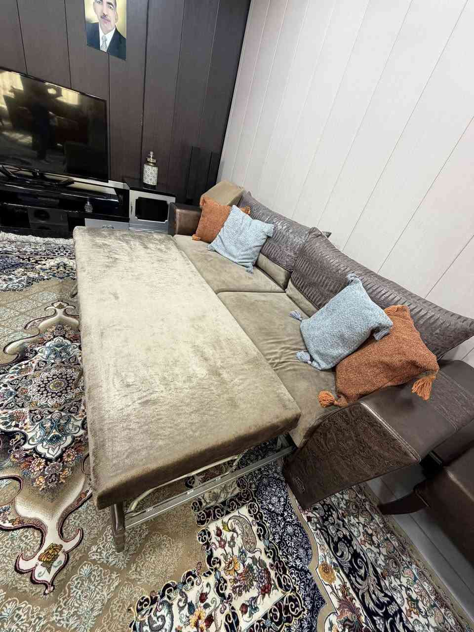 تخم قنفات جلد نظيف للبيع
عشره مقاعد واحد من القنفات تصير مخزن واثنين يصير سرير نفرين وطبله وسطيه والسعر مليون وربع وبي مجال


**إذا كنت صاحب هذا الإعلان وتريد حذفه لأي سبب، رجاءا أرسل رسالة إلى الدعم الفني**