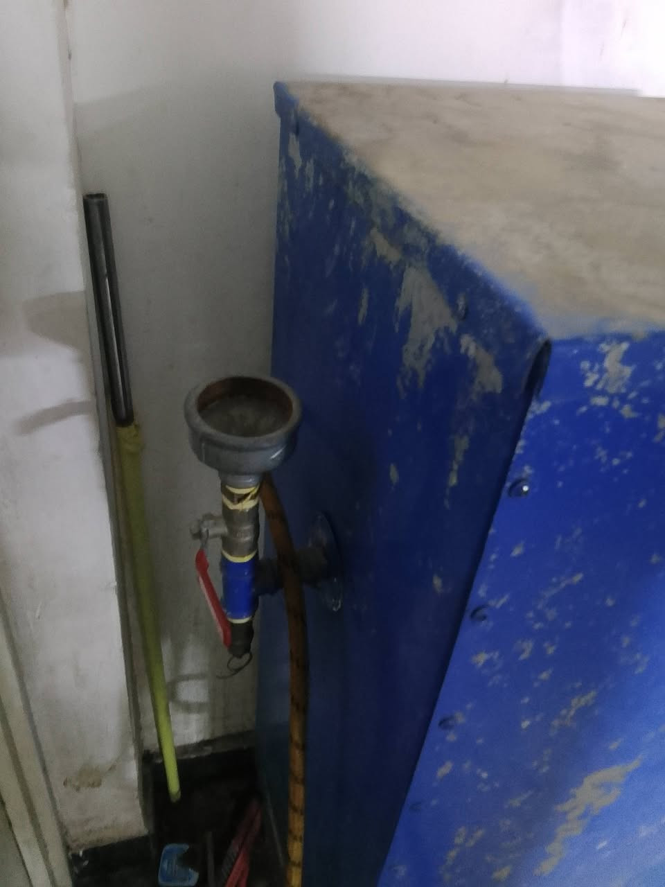 السلام عليكم نورفه للبيع غاز نضيفه وشغاله *********** مكان مدينة الصدر
