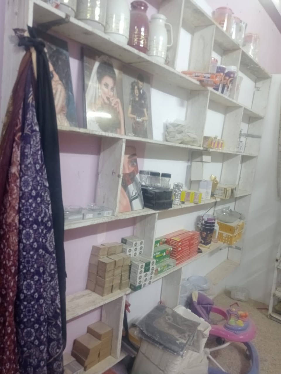 مرخصت ابو الاكروب 
السلام عليكم رفوف للبيع ثنين حديد وواحد خشب 
السعر ٢٢٠ استفسار اكثر تفضل خاص وتدلل


**إذا كنت صاحب هذا الإعلان وتريد حذفه لأي سبب، رجاءا أرسل رسالة إلى الدعم الفني**
