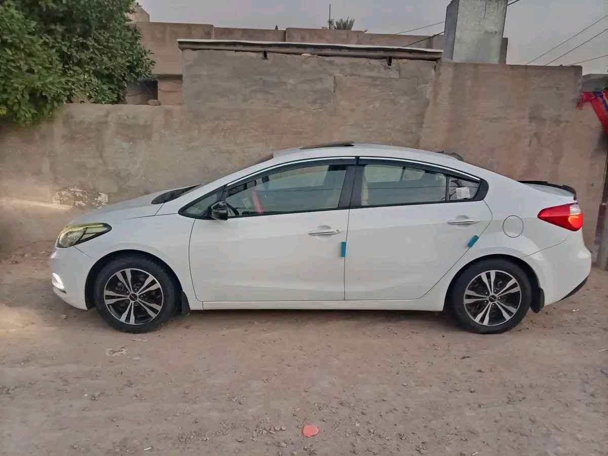 سلام عليكم سيراتو موديل 2014 محرك 2000 دوش فولل موصفات عده بصمه تخم تاير جديد تبريد ثلج مكان📍 سياره بغداد السعر 115 او بيه مجال بسيط *********** بغداد, العراق
