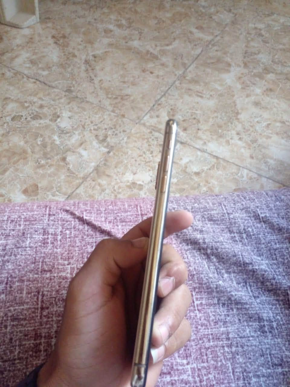 للبيع آيفون x s max ذاكره 64 جهاز نضيف مبدل بطاريه ٩٩ وفيس إيدي واكف الجهاز نضيف حيل مثل ما واضح سعر 200 وبي مجال قليل شراي خابذني ***********
