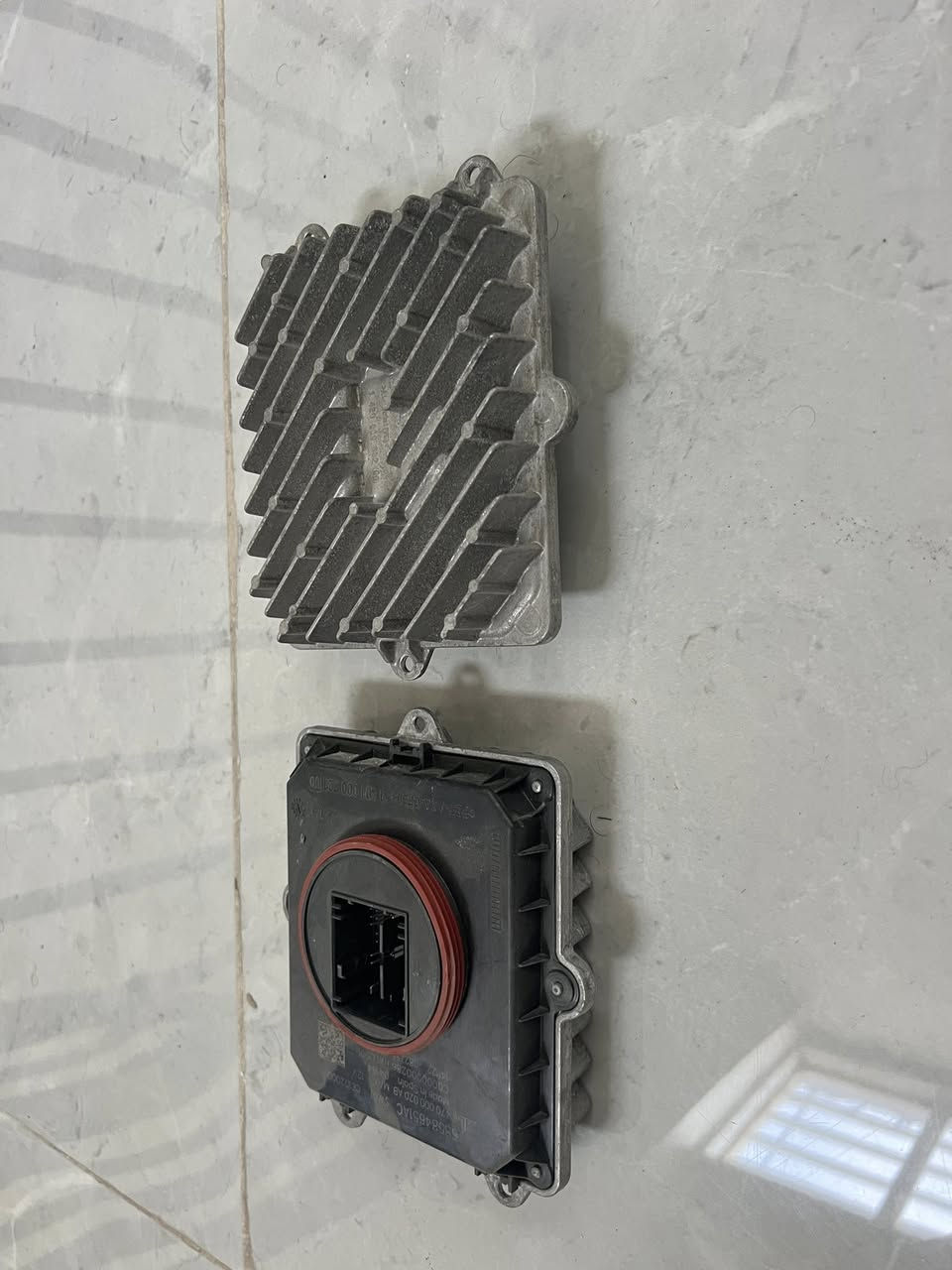 عقل مازده جيب الشكل الجديد
اصليات اجن وي سياره 

 اوفر لاند لد ابيض


**إذا كنت صاحب هذا الإعلان وتريد حذفه لأي سبب، رجاءا أرسل رسالة إلى الدعم الفني**