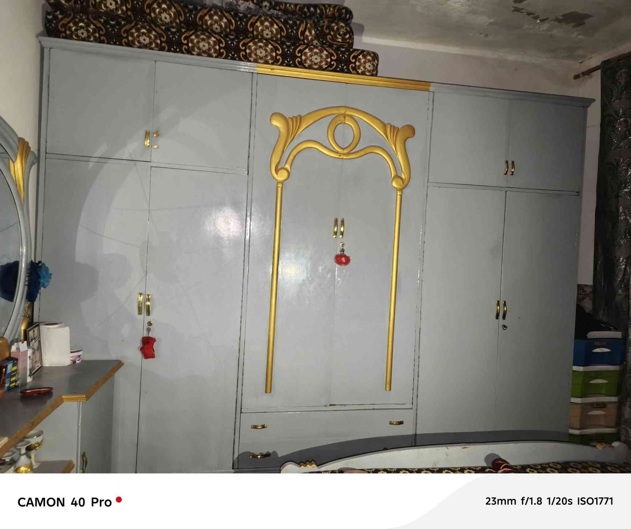 غرفه للبيع عراق ام السته
***********
