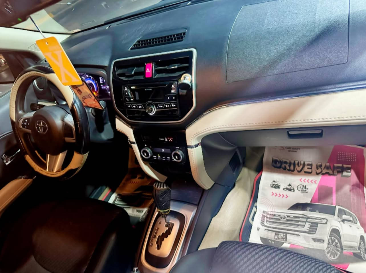 راش TOYOTA 2020

موديل 2020

المواصفات: خليجي شركة SAS 

بدون صبغ بارد جاملغ الخلفي 

السيارة 7راكب مريحة 

تحكم استيرن

بصمة تشغيل 

نظام اقتصادي الوقود ECO

نظام مانع انزلاق ABS

نظام الثبات الإلكتروني ESP

كير اوتوماتيك

دشبول خياط

داخل لونين

تبريد خلفي منفصل

ترايش نيكل

سبعة راكب

ستة ايرباك

حساس خلفي

اشارة بالمري

لد نهاري

ماشية130 

لايت زنون(عالي+ناصي) LED

بك لايت LED

بك لايت ضبابي

خمسة ويل كب

ويل ١٧

رقم بغداد بسمي

محرك 1500

مدخل

‏BLUETOOTH 

‏ السعر  135  البيع مكاني بغداد الكرخ  الاستفسار الرقم (***********)
