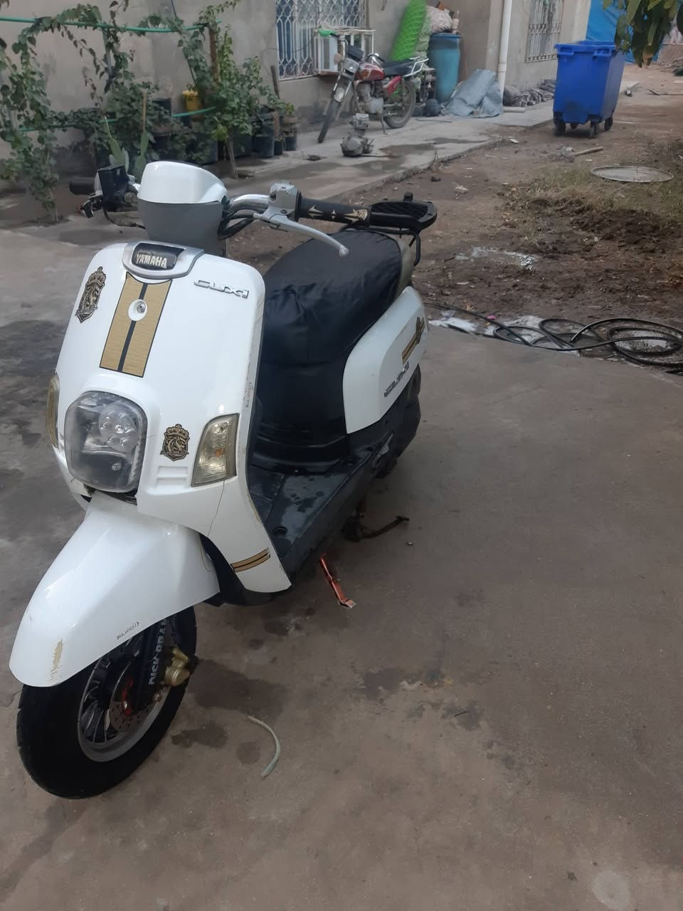 سلام عليكم دراجه للبيع 
***********
