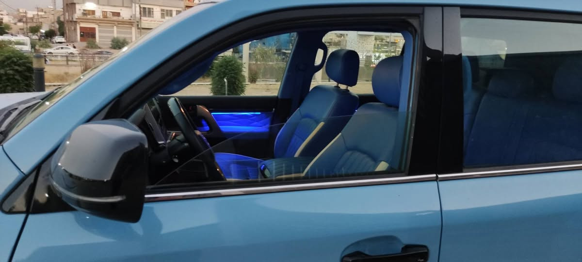 ٢٠٠٩ محدثه تحديث درجه اولى ضررها فقط جامرلغ السكن واشويه جارلغ الخلفي هم بي شبرين معجون اثر حادث قديم السياره جاره بدون نواقص الكير بشرط المحرك بيها اشويه صرف وبخار لكن بشرط بدون ماتبين الا بالفحص سنويه هزه جديد ٢٠٣٠ لونها البلاد اسود تغير لون للجماليه فقط داخل وخارج ٢١ سبورت سعرها بلاش جوه السوك ٢٥٥ سياره بالعين احلى من الصور 
***********
