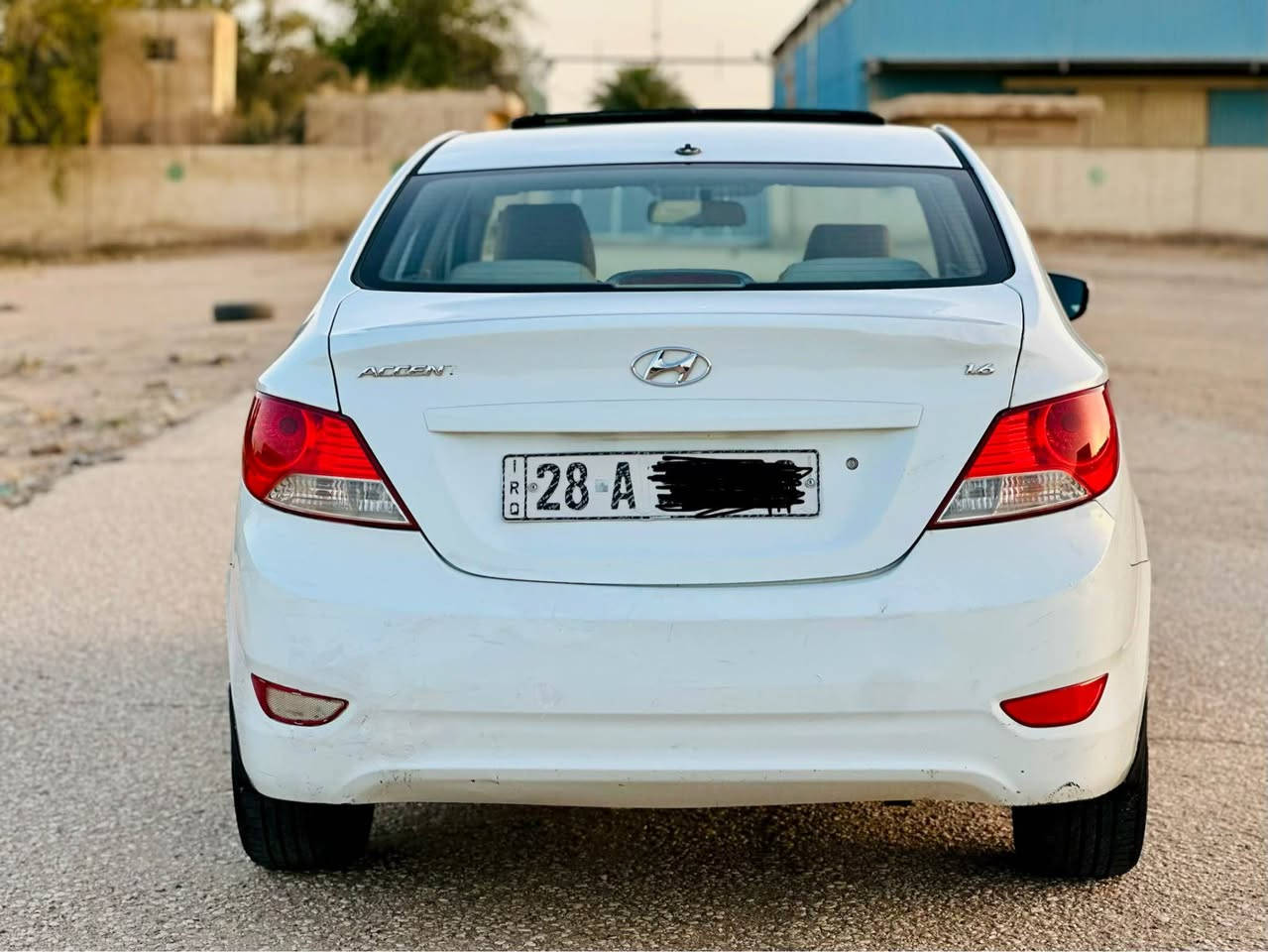 السلام عليكم اكسنت 2014.  مكينه 1600 مكفوله كفاله عامه وسونار مرفق بل منشور بسمي سنويه 2030 هزه جديده. فول 1/1 فتحه تحكمات حساسات ويلكب داخل لونين مكينه كير حداديه تبريد تخم تاير كفاله عامه مكان السياره كربلاء السعر 92  بيع فقط غير متواجد ع نت اتصل وبيك خير ودلل ***********
*********** كربلاء, العراق
