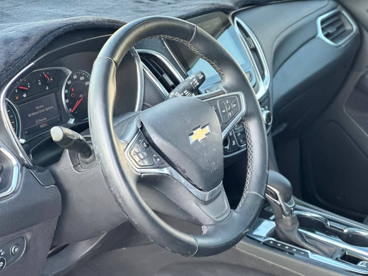 سلام عليكم
مديل 2024 
ماشيه 3000 الف 
سونار بالمنشور 
فول للاخير 
مكانها بسمايه 
*********** 
السعر 143 ورقه
