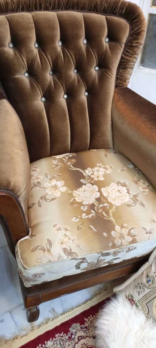 غراض للبيع
كلمن وسعره 
ثريه قطعه وحده 
تخم عشر مقاعد 
الأعظمية


**إذا كنت صاحب هذا الإعلان وتريد حذفه لأي سبب، رجاءا أرسل رسالة إلى الدعم الفني**