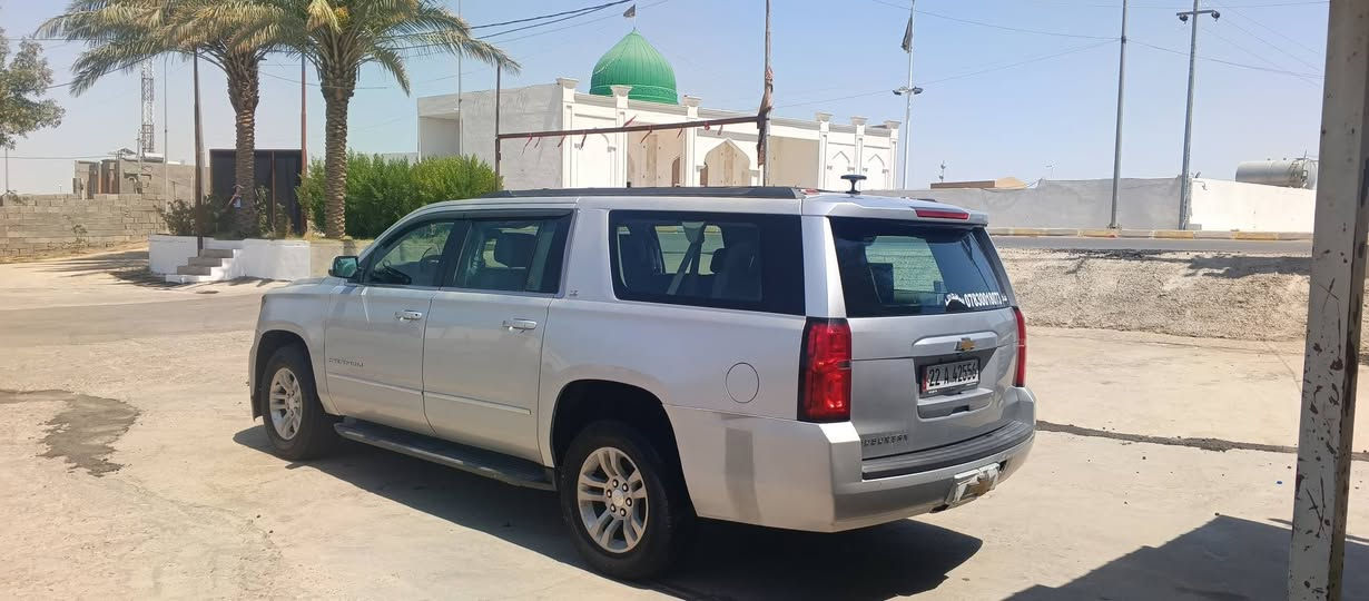 تاهو موديل 15خليجي رقم اربيل انكليزي كفاله من الضربه بيها 5قطع صبغ فقط رايدها 250 شدتين اونص 
مكانها الأنبار رمادي ***********

