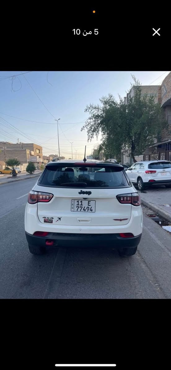 السلام عليكم 
للبيع فقط جيب كومباس 2020
ترايل هوك 
حادث السياره بنيد وجاملغ وباب بصف سايق صبغ 
باب سايق خلف السايق  والجاملغ خلفي بارد 
ايرباك دشبول والسايق 
ماشيه 81 الف كيلومتر

فور ويل  
- رادار امامي  
- تحديد مسار - قطعتين تبريد - شاشة الحجم الكبير  - بصمة - اوتو ستوب - ثلاث انظمة
 قيادة - قيادة ذاتيه  -( مانع تصادم ) -  مثبت سرعة  -   وبعد بيها هووواي مواصفات 

السعر ١٣٠ ورقه وبي مجال 
الاتصال
***********
مكان السياره بغداد المنصور
