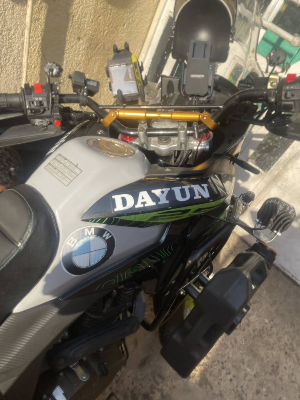 السلام عليكم دايوان البيع مرقم ربيل بعده جديده شركه موديل 25متوجد وتساب ***********اي ضرر ماليه مكفوله عنواني بغداد
