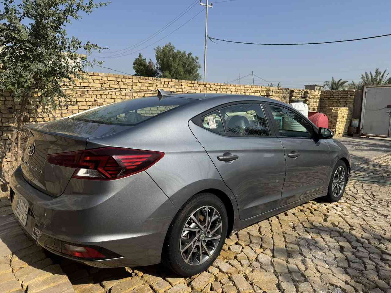 النترا 2019 كفاله عامه (تقرير غرق تعمل وتسير) حره بأسمي مداور ثاني يوم
گير AT المرغوب مكينه 2.0 دوش 
مواصفات حساس رادار نقط عمياء وشاشه كار بلي 
سياره كامله تايرات جديده وويل خليجي ولايت عدسه خليجي وباتري جديد وادامه كامله للمكينه 
ماشيه 99 ميل
السعر 133 وبيها مجال 
العنوان الناصريه - قرب جامعة ذي قار 
***********
