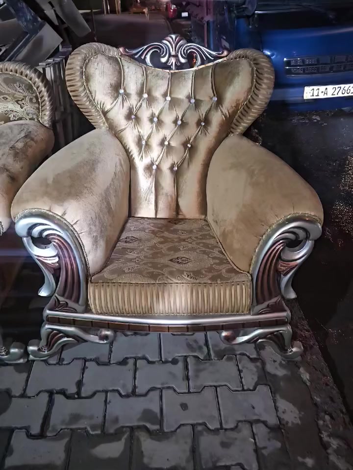 السلام عليكم ملكي عشر مقاعد كله زان اخو الجديد تركي سعره ب 850,000 والتواصل على هذام***********
