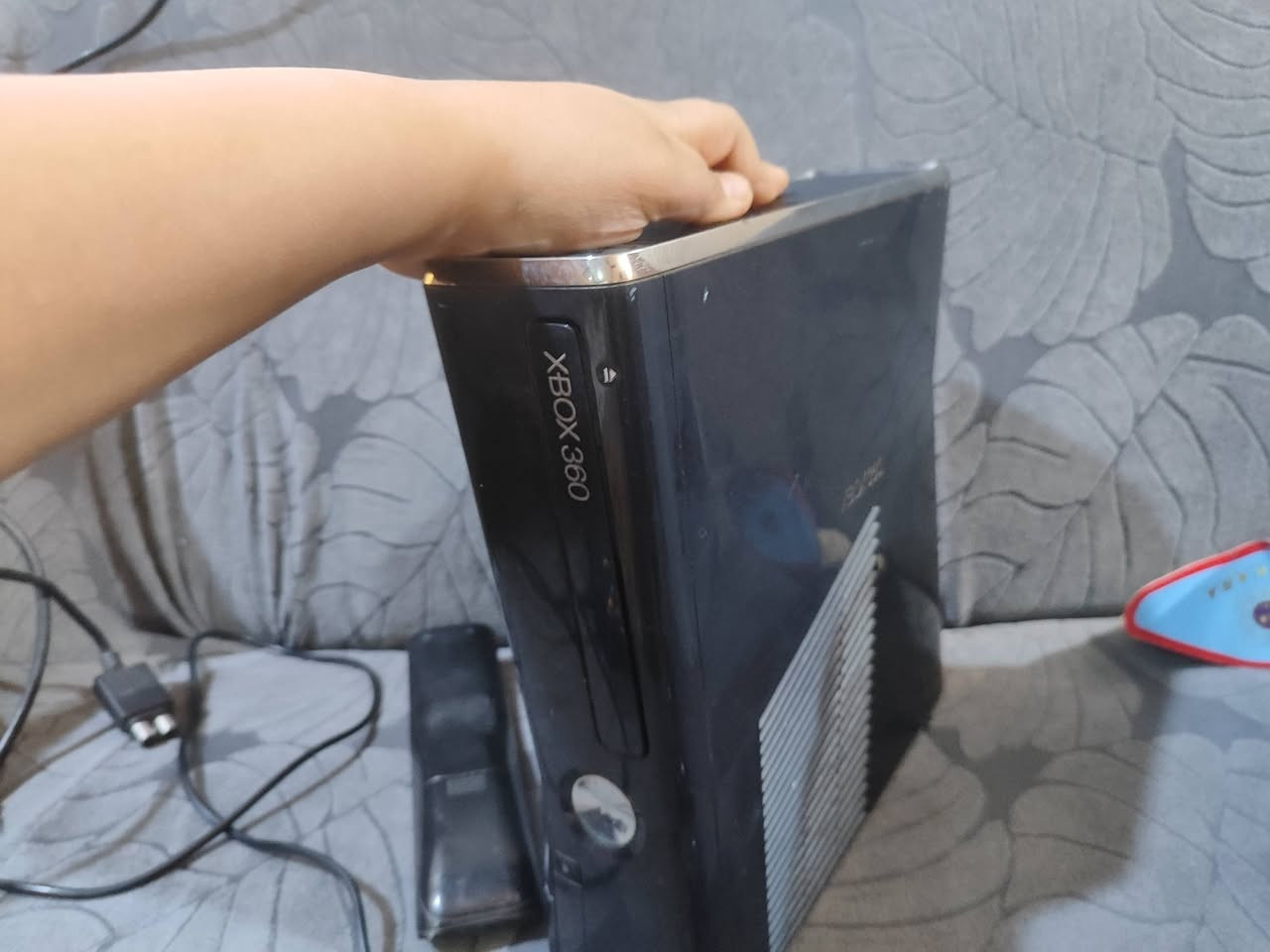 السلام عليكم اكس بوكس360 ذاكره250غيغا وياه كارتونته الاصليه وياه جوستكيات2اصليات 
الجهاز مهكر بيه 20لعبه قويات فورزه وGTA5وكول اوفديوتي الجهاز نضيففففففف مكاني الناصريه (توصيل موجود)السعر125وبيه مجال للطيبين


**إذا كنت صاحب هذا الإعلان وتريد حذفه لأي سبب، رجاءا أرسل رسالة إلى الدعم الفني**