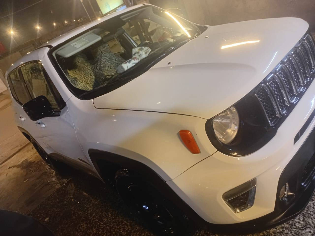 السلام عليكم سياره جيب رنكود وارد أمريكي بيه بجم السياره فول مكان السياره بصره المعقل *********** السعر هوه 125وبيه مجال السياره رقم بصره تحويل ثاني يوم
