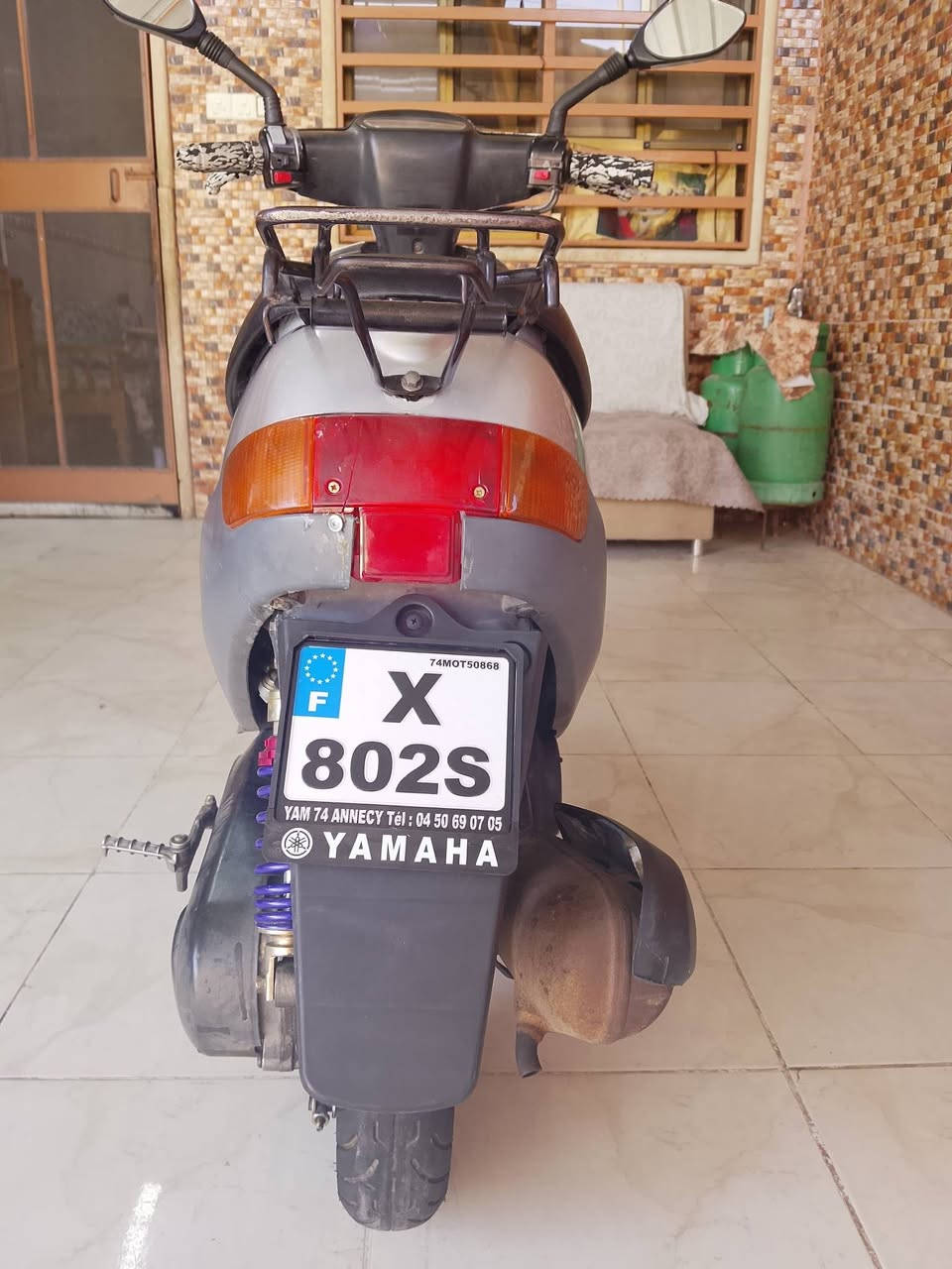 فوتين نظيف للبيع سعر 350 مجال نكرا سلف قم  الموبايل ***********
