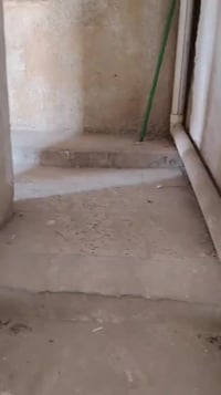 طابق ثاني • قرب الشارع العام • ٢ نوم