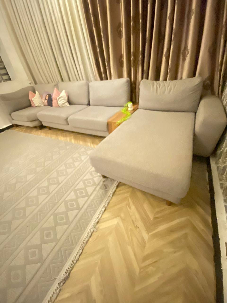 كونر تركي ٧ مقاعد نضيف كلش ب ٥٠٠ ماخذه من ارز لبنان بمليون وربع قبل سنه عنوان بغداد تقاطع درويش ***********
