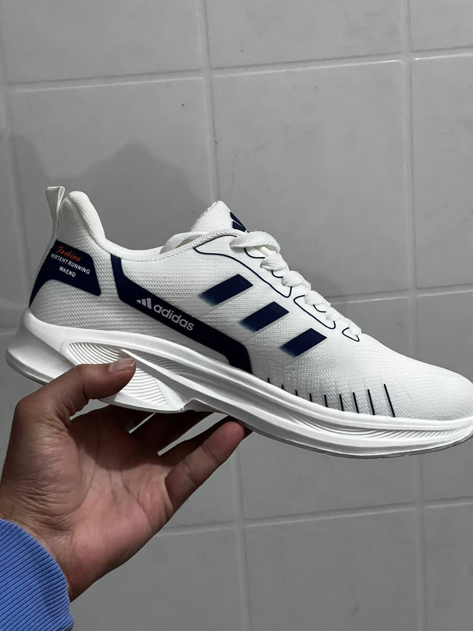 شليف ٢٥ قطعة يجيك فقط من الموجود بلصور 
السعر ٢٠٠ واصل 
وكالة اديداس ونايك 
الصناعة فيتنامي + اندونوسي
قياسات نسائية من ٣٦ــ٤٠
*********** واتساب
