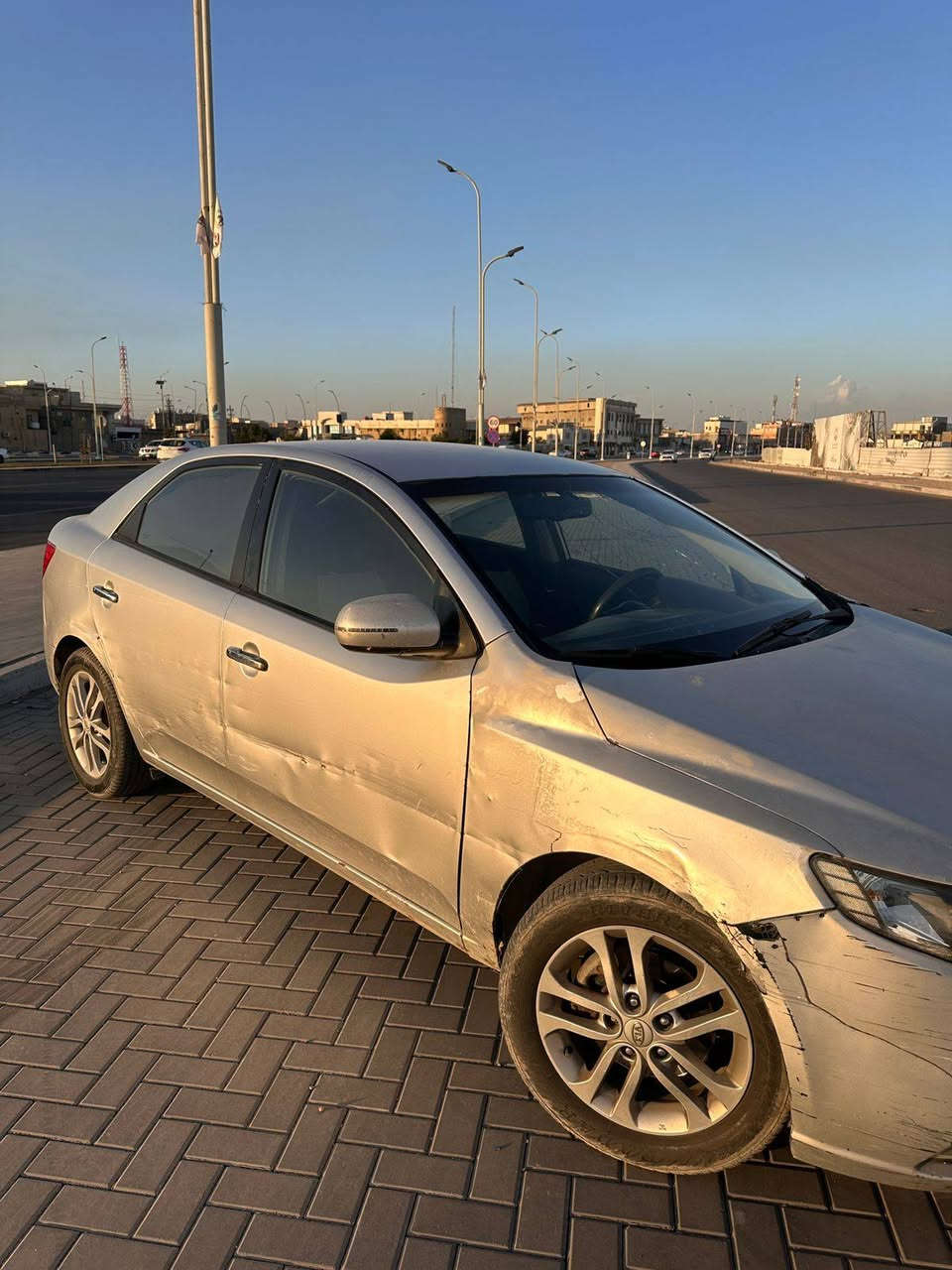 محرك جديد 1600
كيرها نظيف
التبريد شغال
نواقصها حدادية وملاحظات بلبدي
وقفلها 70 ورقة
متواجد فقط على هذا الرقم
*********** البصرة, العراق
