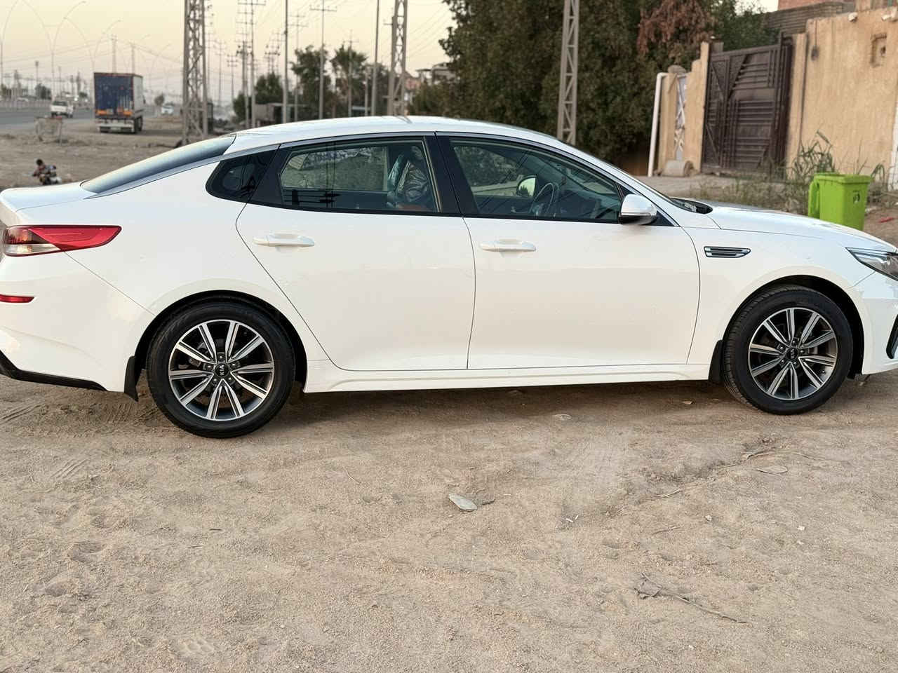 السلام عليكم
للبيع كيا اوبتيما خليجي 
موديل 20/رقم اربيل بسم شركه 
ماشيه 73 الف حقيقي 
كفاله عامه /مكينه 2400 
سعر/205 وبيه مجال بسيط 
الاستفسار على رقم الهاتف                             ***********   العنوان بصره / قضاء القرنه
