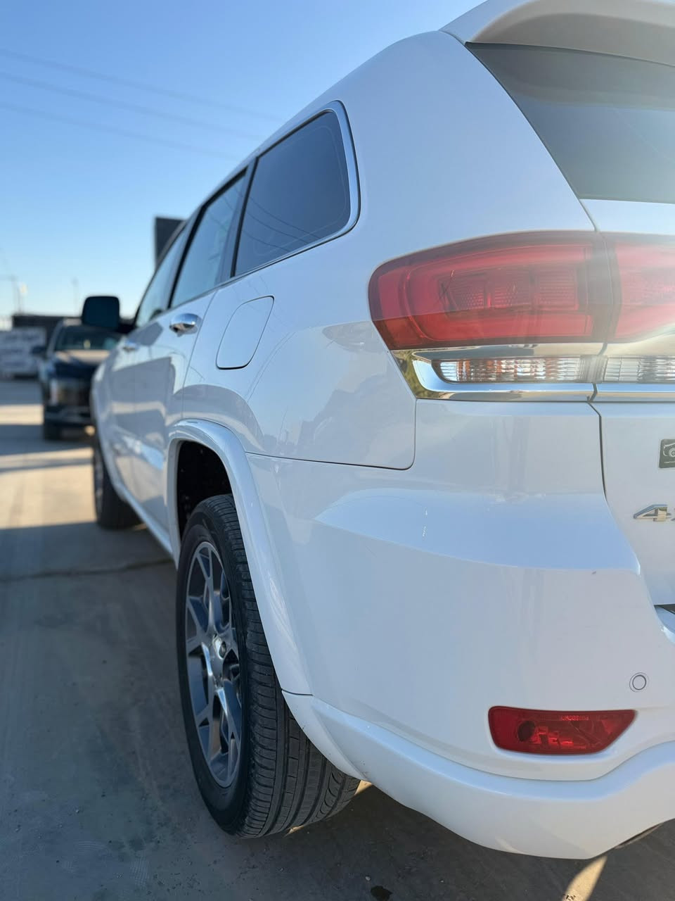 جيب اوفر لاند 2021 (خليجي )
السياره فول
داخل جوزي
بانوراما
كشنات جلد تدفئه تبريد
تشغيل عند بعد
رادار جانبي
حساسات امامي خلفي وتوقف خلفي ذاتي
مري كهرباء وشفط
صندوك كهرباء
إطفاء ذاتي   جكات
ماشية 100 الف حقيقي  km
المكان بابل
مكفوله كفاله عامه من الشخط والرصعات
 حتى الدعاميات
ما مفتوح بيها شي 

السعر 345

للاتصال رقم الهاتف :***********
