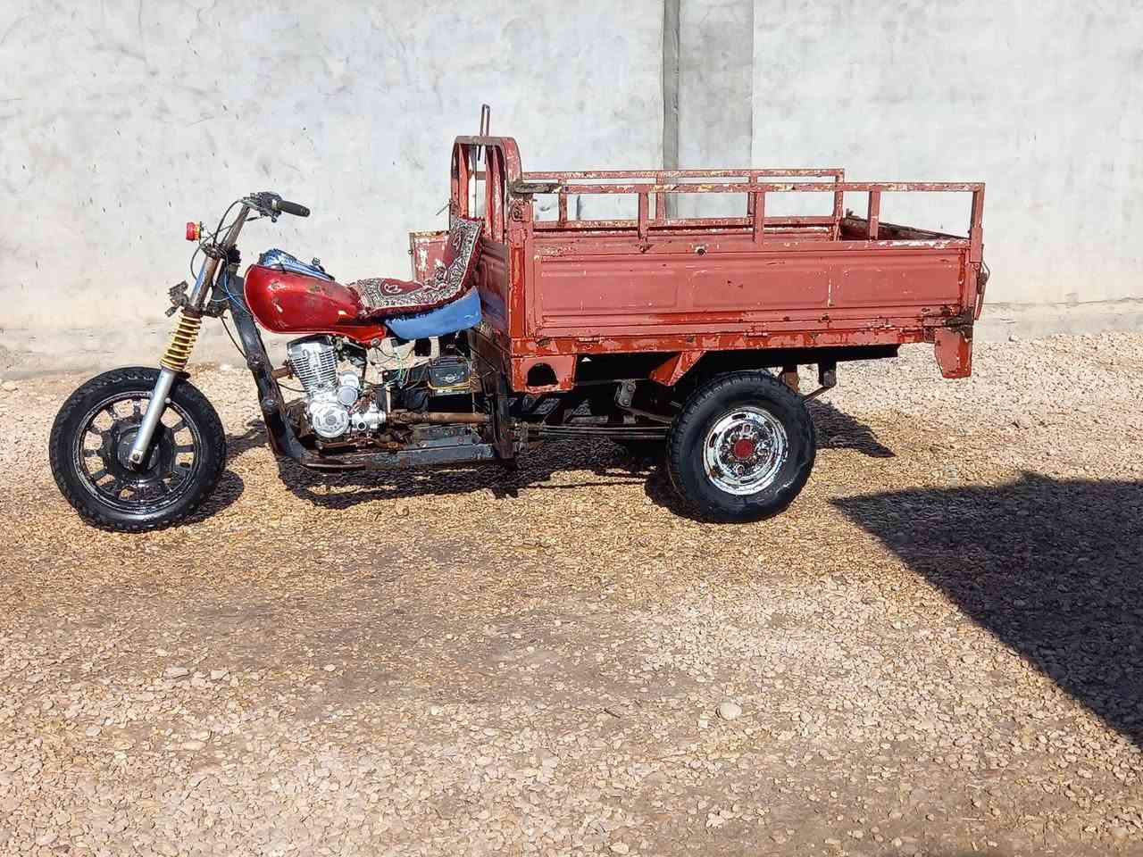 للبيع ام تي ار
موديل ١٣ مكينه جمره ونضيفه لاتنقيص لاتبخير 
تواير جديده مكاني     حله ابو غرق 
سعرهه  ٥٠٠ وبيها مجال 
***********
