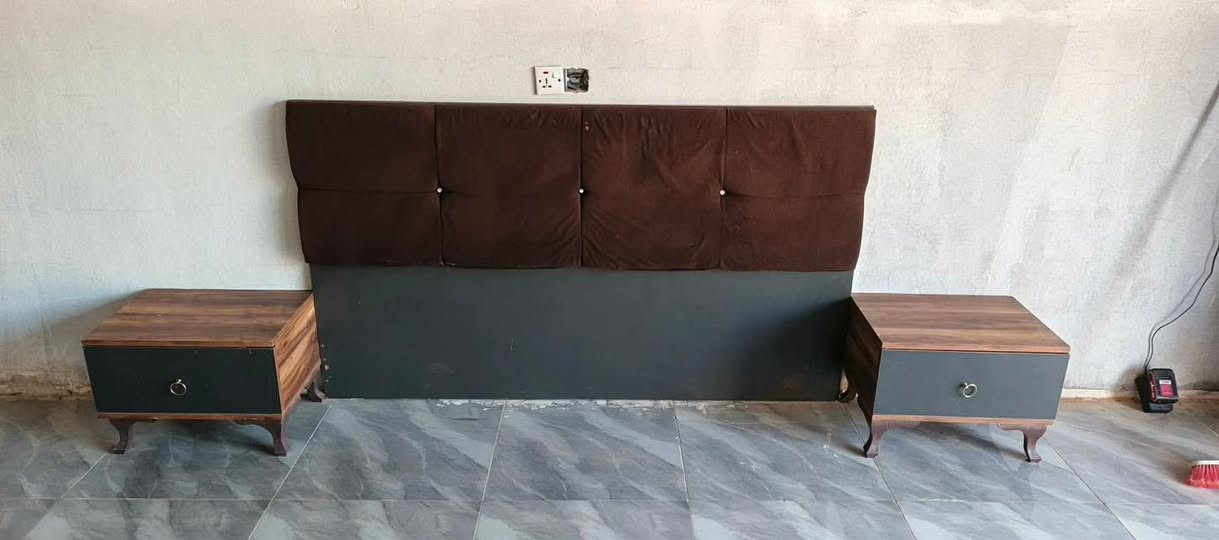 غرفة نوم مستعملة🇹🇷
 نضافة 90٪💯
عدد القطع / 5
نضام / ابواب  💢
سعرها /450  💸
شد ونقل داخل بغداد مجاني🚛
يوجود توصيل محافضات 🚛


**إذا كنت صاحب هذا الإعلان وتريد حذفه لأي سبب، رجاءا أرسل رسالة إلى الدعم الفني**