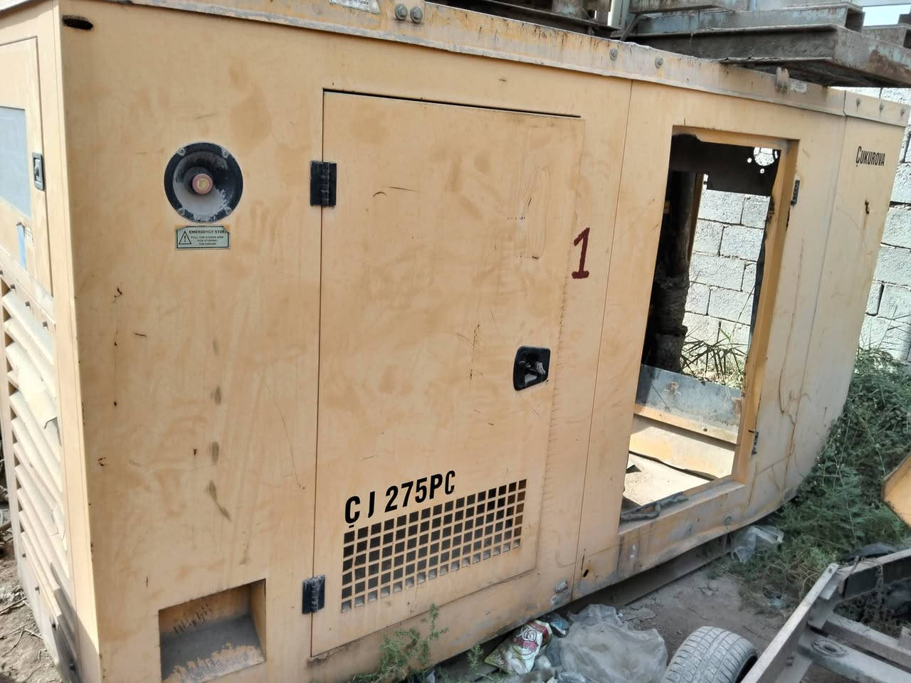 السلام عليكم للبيع راس توليد 250 كي في ايطالي ميكالته اصلي بلادي مع الكاتم والراديترات بلادي بلادي ***********/  ***********
