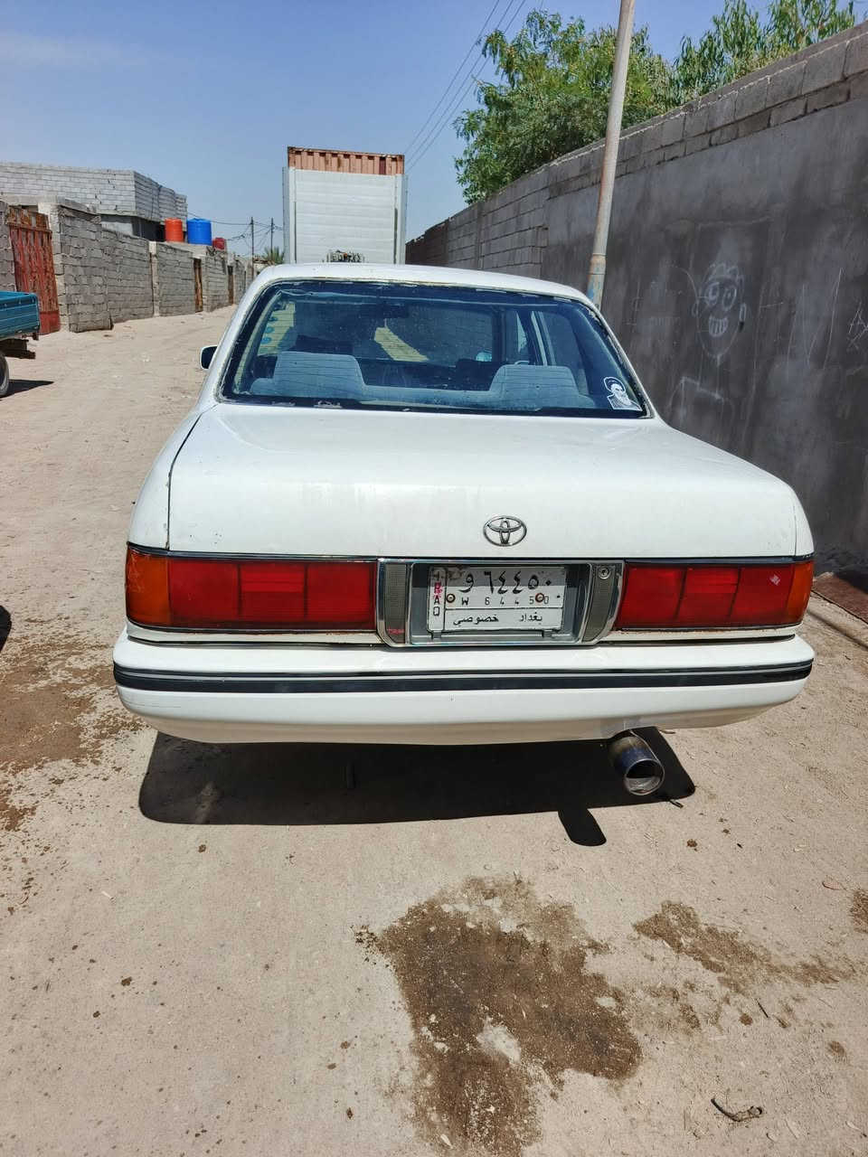 السلام عليكم ارنب بتره موديل  1993 تخم تاير ماكينه وكير جدد حداديه جديده كهربائيات كلها شغاله رقم بغداد سعر 32 وبيها مجال العنوان بصره زبير رقم الهاتف ***********
