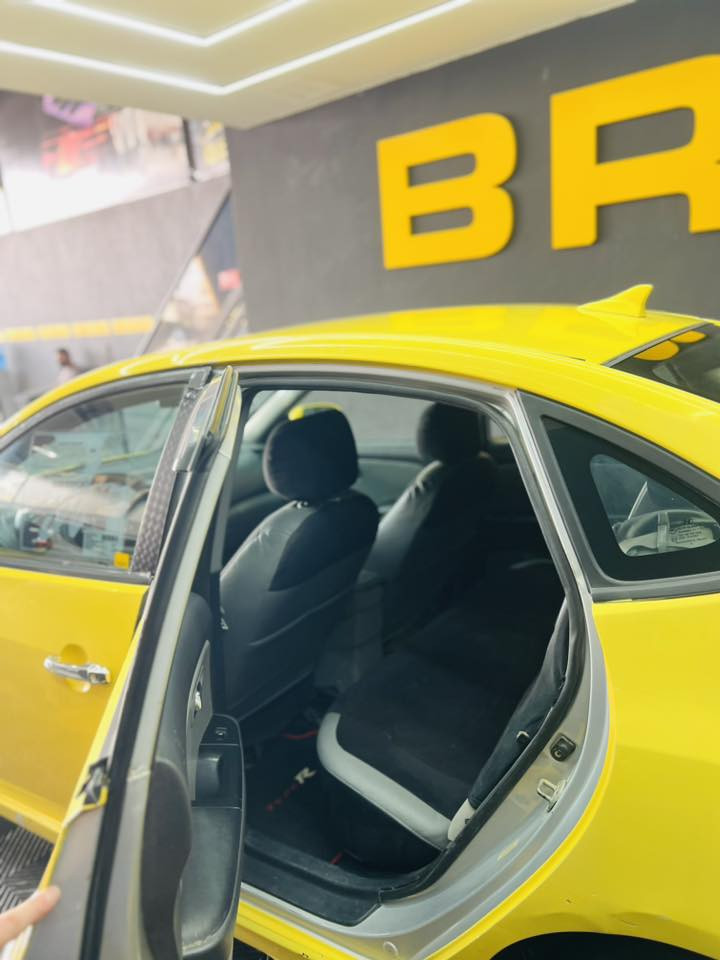 أنترا وارد أمريكي محرك 20 موديل 2010 رقم نينوى بسمي مكان سياره موصل ضررها صندوق كابون بنزين بسمي تحويل ثاني يوم تخم صدري امامي تايرات جديد محرك كير شرط توماتيك رقم موبايل ***********/ *********** سعرها 92 مجال
