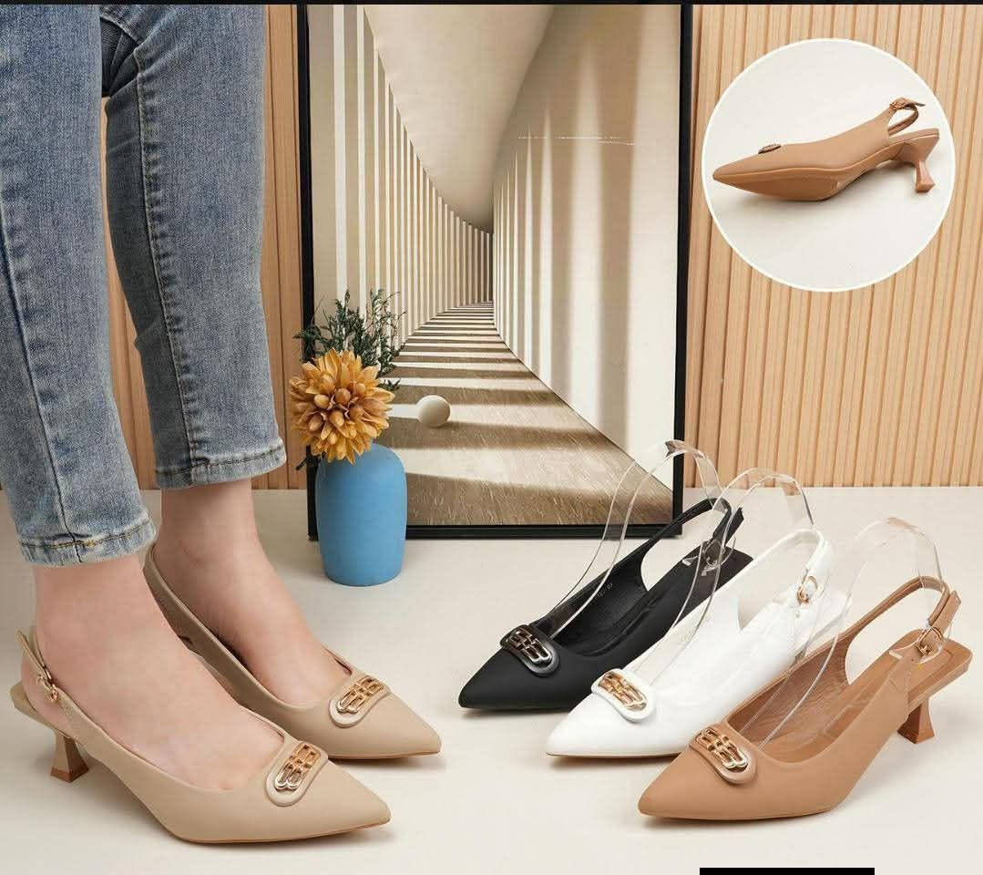 دللي نفسك بقطعة تجمع بين الأناقة والراحة! 👠✨
 تخفيضاتنا الان سعر قطعه 13 الف فقط  بلاش 😍


**إذا كنت صاحب هذا الإعلان وتريد حذفه لأي سبب، رجاءا أرسل رسالة إلى الدعم الفني**