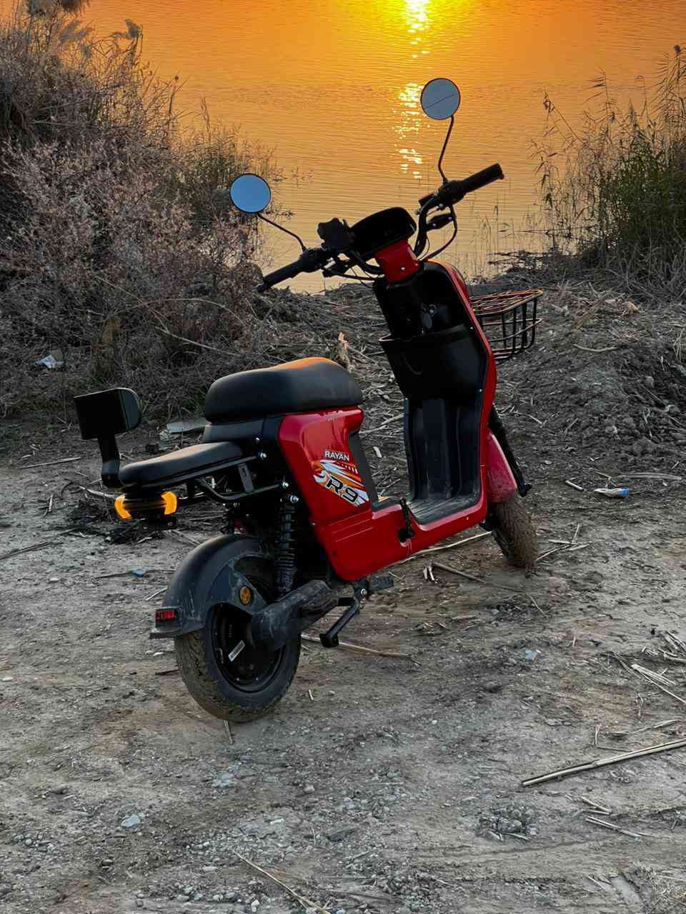 مكلف بل نشر
السلام عليكم
يوجد موطور شحن نوع R9
موديل 2025 
ما بي كلشي
مستخدم: 4 ايام فقط 
السعر: 500
ه‍ـ: ‏‪***********‬‏
