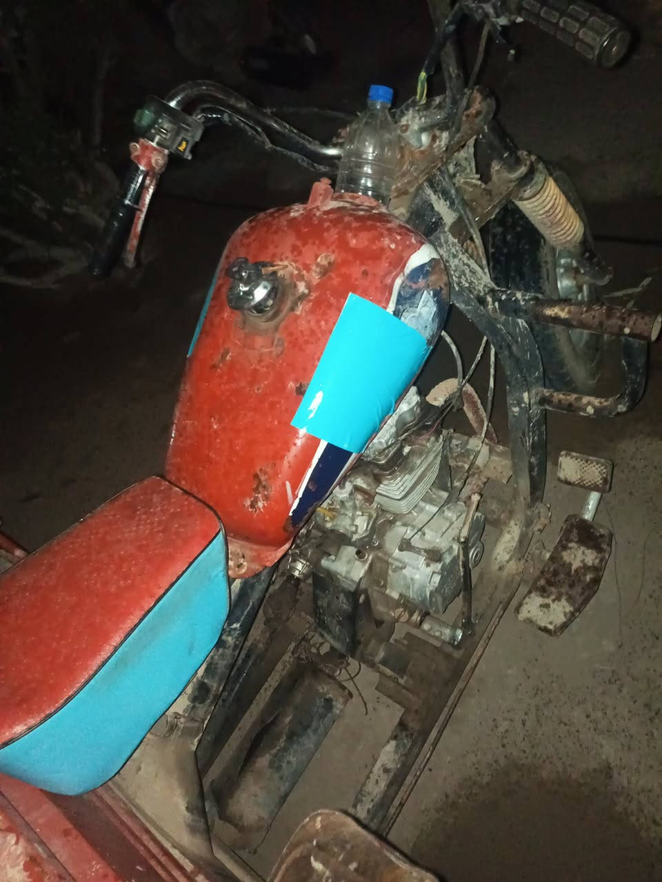 سلام عليكم ستوته للبيع دايون كير محرك اكشن بدي شاصي ركبه دبلات كلهن خير من الله تايرات قبل شهر شديتهن كلك السعر 750وبيه مجال قليل 
 ***********
***********
