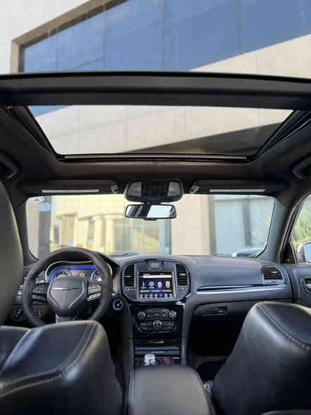 اوباما 2022 S كندي فول الفول
السيارة دخول جديد شهر 9
دخول دهوك ابراهيم خليل
كلين تايتل كفالة من الحادث
ماشية 69 مايل
سبير منازل
بانوراما
كشنات حضن 
كشنات S تطريز بلادي
كشنات جلد
كشنات كهرباء 
تشغيل عن بعد  
شفتات ستيرن 
لايت زينون
تبريد مناخين 
تبريد قطعتين 
كير ماوس 
مثبت سرعة
سماعات الفاين
تحكم ستيرن 
بلاجكتور
دمام خلفي
كاربلاي 
حساسات امامية
حساسات خلفية
مرايا هيتر
مرايا رادار
وضعيات قيادة
وباقي مواصفات الاوباما المعروفة

مرقم دهوك سنوية ورقم كلها جديد 2030
هزة براد جديد بأسمي شرط تحويل
للتواصل:
*********** اتصال فقط
*********** واتساب
