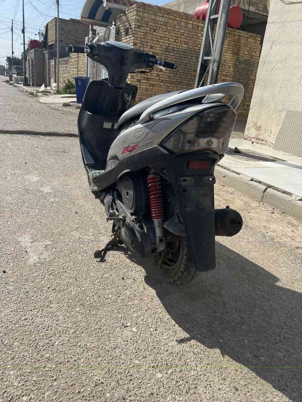 دراجه ماكس عدله نظافه١٠٠/١٠٠ برغي ما مفتوح بيه بوشه ٤٩بلاد كهربائيات شغاله كله أوراق تحويل بنفس اليوم السعر800 وبيه مجال بسيط الشراي يجي خاص لو يتصل ع الرقم***********
