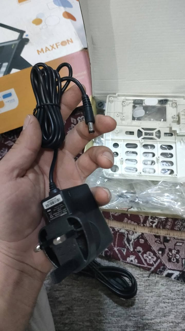 سڵاو لە هەموو لایەک، 10 هەزار دانە لەم جۆرە فانۆس تلیکۆمانەم هەیە، هەموویان نوێن و لەناو کارتۆنن، هەمووشتێکی شەریکەی لەگەڵە هیچی لێ دەرنەهاتووە، لە 100 دانە کەمتر نای فرۆشم.
بۆ نرخ پەیوەندی بەو ژمارەیە بکەن لە واتسئەپ و تێلیگرام ***********
یان ئاسیا ***********
