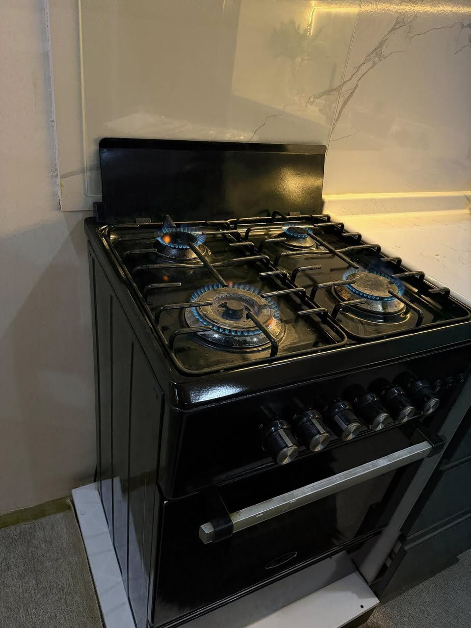 تەباخی چوارچاو فڕنی ھەیە ئێیشکردنی مەزبوتە  ١٥٠ ھەزارومامەڵ ھەولێر


**إذا كنت صاحب هذا الإعلان وتريد حذفه لأي سبب، رجاءا أرسل رسالة إلى الدعم الفني**