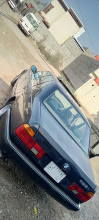 بي ام ٧٣٥ • ١٩٩٢ • بلاديه