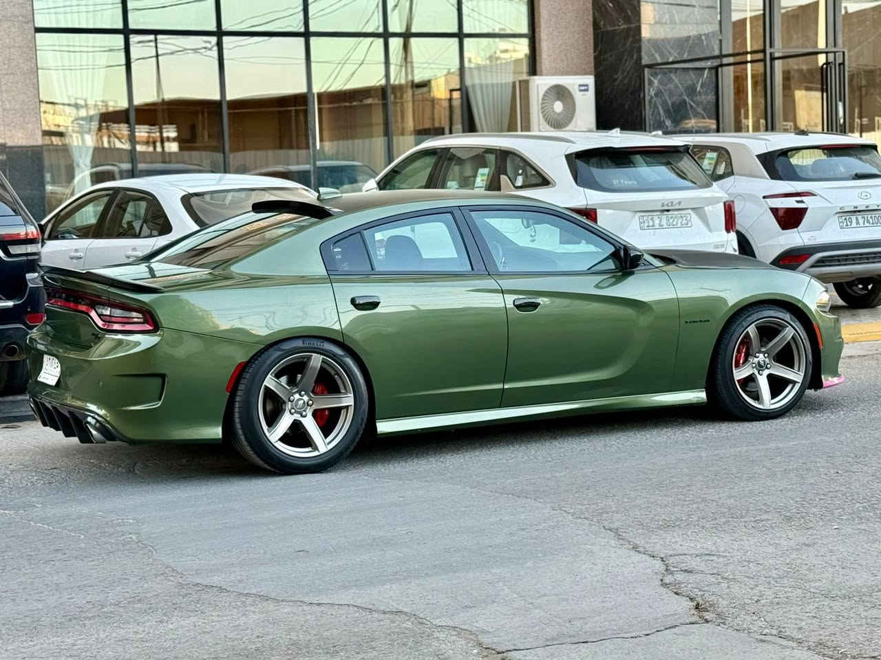 چارجر 2021 اصل السعر 198 وبيها مجال رقم بغداد بسمي وارد امريكي حافه البنيد فقط بدون ضرر داخلي والباقي كفاله عامه ضربه وصبغ وتبديل وشخط وبارد مواصفات RT محرك V8. 5700 ويل نجمه توسايز شفتات كشنات حضن كهربائيه سستم صوت شاشه كبيره السياره جديده بمعنه الكلمه ماشيه 70 حقيقي جاهزه ما بيها اي نقص مكاني كربلاء المقدسه الاستفسار ***********
